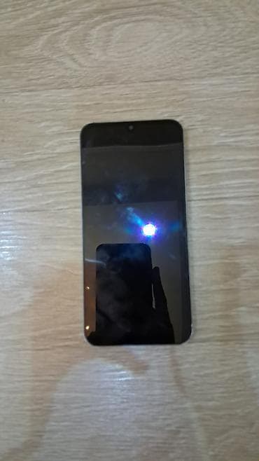 philips xenium 9@9h: Samsung Galaxy A25, 256 GB — 1