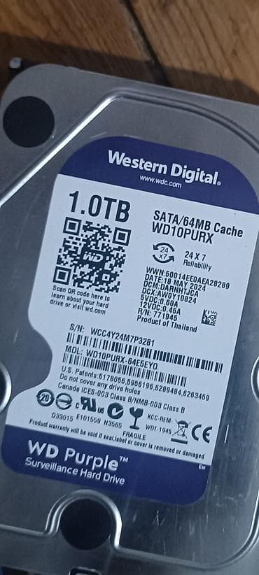 hard disk notebook: HDD . 1 TB — 1