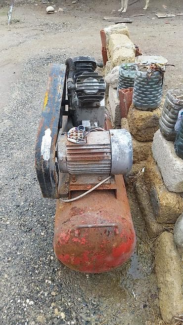 Sənaye tipli hava kompressoru - Güclü elektrik mühərriki ilə qaynaq