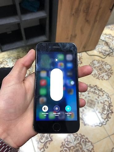 alfa r36: IPhone SE 2022, 64 GB, Qara, Barmaq izi — 5