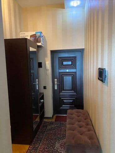 9 ci mikrorayon satilan evler: 9-cu mikrorayon, 3 otaqlı, Yeni tikili, 80 kv. m — 19