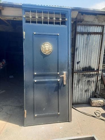 divar boyalari kataloqu: Darvaza navest bisetqa seyf qapəları renklənməsi və köhnə darvazaların — 9