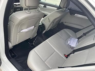 Avtomobil satışı: Mercedes-Benz C250 sedan - Kuzov: ağ rəng, 4 qapı, aerodinamik — 3