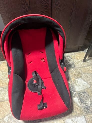 детские кресла для машины: Uşaq avtomobil oturacağı – qırmızı-qara rəngdə seliqeyle islenilib - — 1
