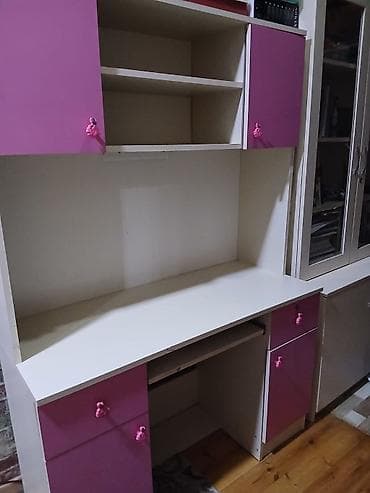 Qız üçün, Yazı masası — 1