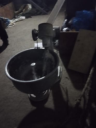 kafe ucun avadanliq: Sənaye tipli xəmirtökən/qarışdırıcı (planetar tipə oxşar) — 3