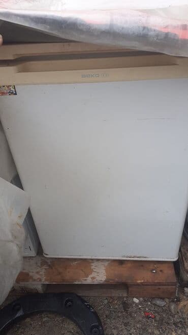 İşlənmiş Mini Beko Soyuducu Satılır, rəng - Ağ, Dolab içi