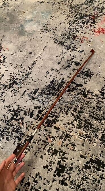 tar musiqi aleti: Skripka dəsti. 1aydan az istifade olunub. 1simi qırıqdı. 120 alınıb — 4