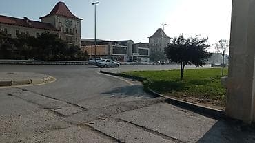 1 otaqli ev 2 nəfərlik duz yola yaxın keçidin yanında içində hər
