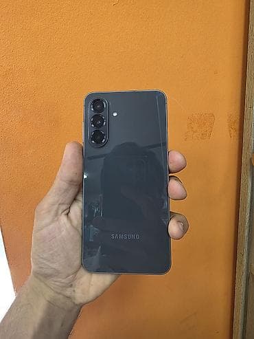 Elektronika: Samsung Galaxy A56, rəng - Boz — 1