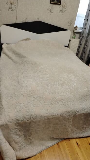 güzgülü mebel dəsti: Yataq otağı mebeli dəsti - Şkaf 1: 4 qapılı, ortada 2 ədəd böyük — 2