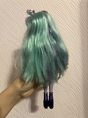 oyuncaq qız üçün: Monster High – Sleepover Party doll seti. Xüsusiyyətlər: - Personaj — 5