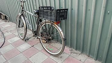 Şəhər tipli velosiped – praktiki gündəlik istifadə üçün.orta pedalı — 1