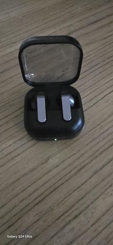 Техника и электроника: Б/у Беспроводные (Bluetooth) Наушники, Samsung, цвет - Черный — 5