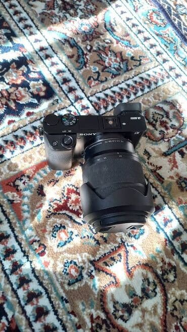 Компьютеры, ноутбуки и планшеты: Sony alpha 6000 пробег 4113 в отличнлм состоянии! В комплект входят — 1