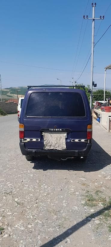 ford transit салон: Toyota Hiace: 2.4 л | 1990 г. Бус — 5