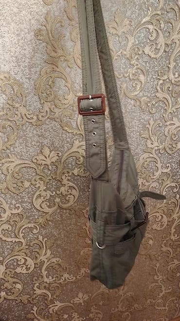 brend mekteb cantalari: Xaki rəngli çiyin çantası — 2