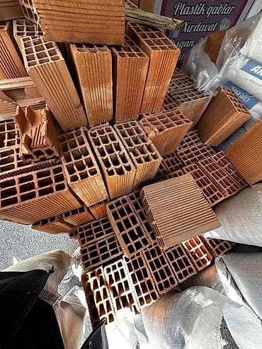 Kərpic bloklar – boşluqlu, keramik, qırmızı rəngli - Divar və