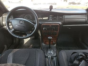 qosqu satisi: Opel Vectra: 2 l | 1996 il 23900 km Sedan — 4