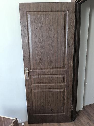 Daxili otaq qapısı – tünd palıd teksturalı, klassik panelli dizayn lalafo.az -da Daxili otaq qapısı – tünd palıd teksturalı, klassik panelli dizayn
