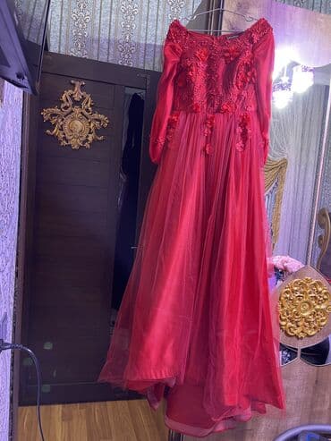 Xonça: 1 defe qız toyunda geyinmişem. Atlasdandı 38 42 bedene qeder gedir — 6