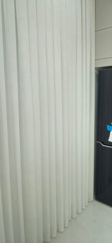 yuxuda ağ pərdə görmək: Ağ rəngli, yüngül parçadan hazırlanmış pərdələr. Qonaq otağı, yataq — 6