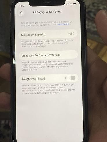 ev telfonu: IPhone 11, Qara, Face ID — 6