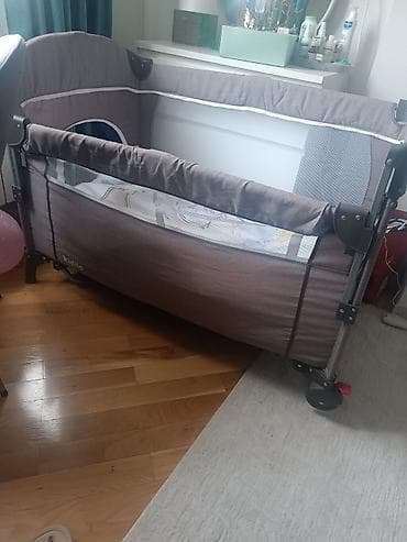 Oğlan və qız üçün, İşlənmiş, Dördbucaq, Beşik, Matras ilə, Yellənmə mexanizm ilə