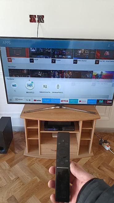 tel halva: Televizor Samsung LED ekran 55" 4K (3840x2160) — 3