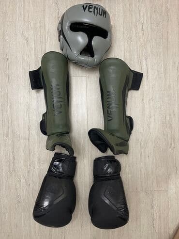 спортивные мужские перчатки: Boks Əlcəyi, Ayaqlıq, Kaska, Boks üçün bint 4ü birlikdə 105 azn — 2