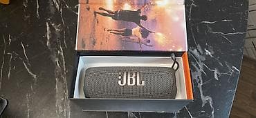 ipod classic 7: JBL Kolonka, Növ - Portativ, rəng - Boz — 1