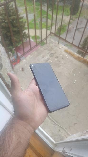 Redmi Note9 4ram 64gb Xüsusiyyətlər: - Ekran: 6.5 düymə yaxın tam — 4