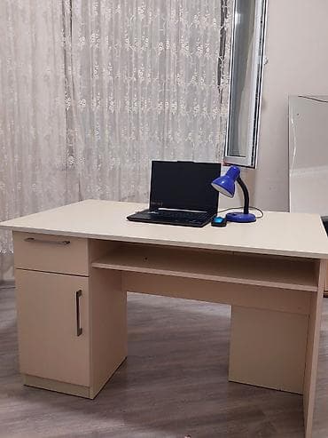 şkaflar ucuz: Düz masa, Stulsuz, Polkalı, Siyirməli, Belarusiya, Sadə laminat — 2