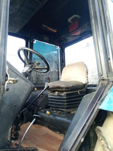 Honda: Belarus MTZ traktoru - Marka/model: Belarus (MTZ), kabinəli - Rəng — 6