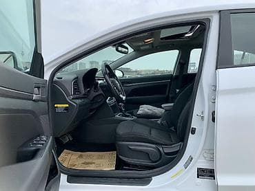 Motonəqliyyat: Hyundai Elantra: 2 l | 2017 il Sedan — 8