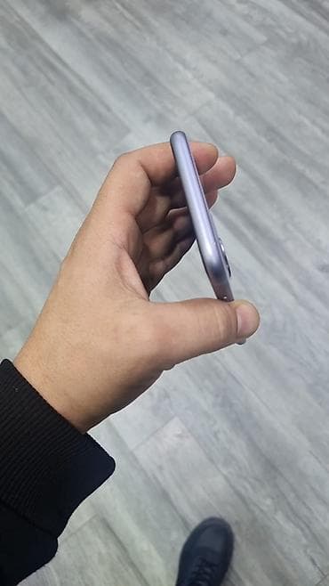 Компьютеры, ноутбуки и планшеты: IPhone 11, 64 ГБ — 1