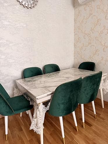 Yaşıl məxmər dəst – qonaq otağı üçün masa-stul və künc divan - Yemək