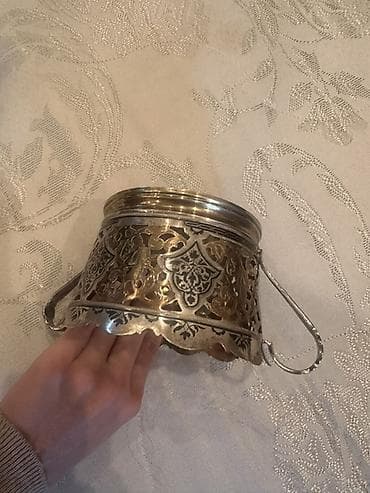 setin parca: Metal kasetka/şamdan örtüyü – zərif oyma işləməli - Material: metal — 2