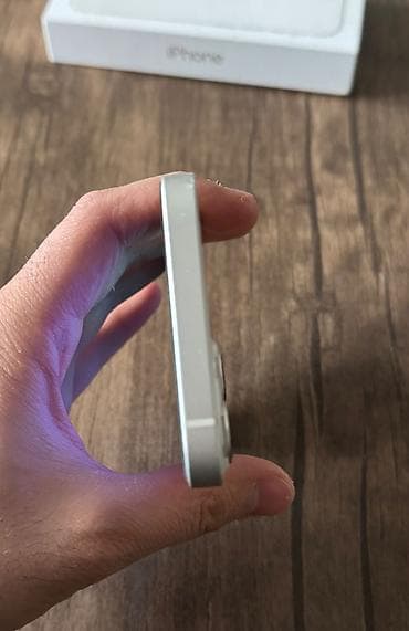 Аудиотехника: IPhone 13, 128 ГБ, Старлайт, Face ID — 3