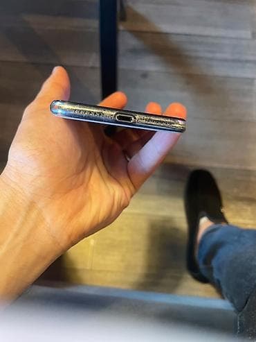 apple komputer: IPhone X, Gümüşü — 7