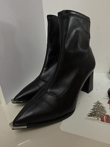 botlar: Ölçü: 40, rəng - Qara, Yeni — 1