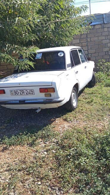 авто volkswagen: VAZ 2101, ağ rəngli sedan Xüsusiyyətlər: - Güclü və sadə mexaniki — 8