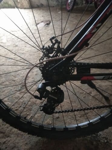 velasipedlər: Dağ velosipedi – Foster markası Xüsusiyyətlər: - Güclü alüminium — 10