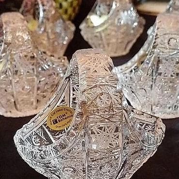 abedni servisler: Tom duz,istiot ucun. 6 eded
1 ededi 40 azn — 2