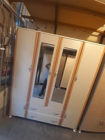 usaq skaf: Oğlan üçün, Yeni, 4 qapılı, Açılan, Düz dolab — 3