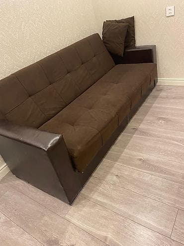balaca divanlar: Qəhvəyi rəngdə 3 nəfərlik divan - Rəng: tünd qəhvəyi - Material — 1