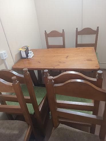 budda: Mətbəx üçün, Açılmayan, Dördbucaq masa, 4 stul — 4