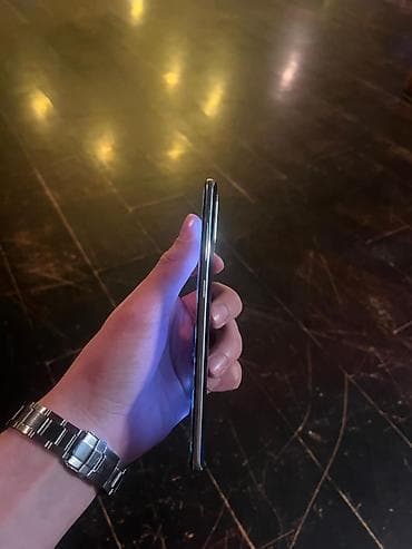 a 3 telefon: Samsung Galaxy A71, 128 GB, rəng - Mavi, Qırıq — 4