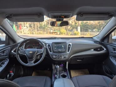 Şarj cihazları: Chevrolet Malibu sedan - Gümüş rəngli, aerodinamik kuzov, LED gündüz — 3