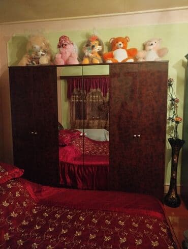 Комплекты диванов и кресел: Двуспальная кровать, Азербайджан, Б/у — 1